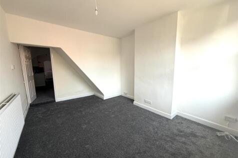5 heath new lounge.jpeg