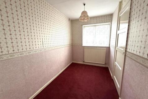 76 coppice bed.jpeg