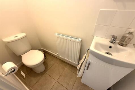 6 the pingle wc.jpeg