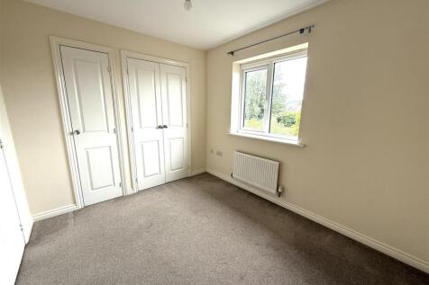 37 levett bed 4.jpeg