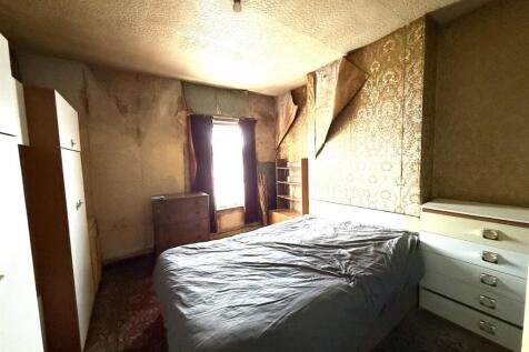18 cannock bed 5.jpg