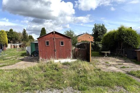 18 cannock rear 3.jpeg
