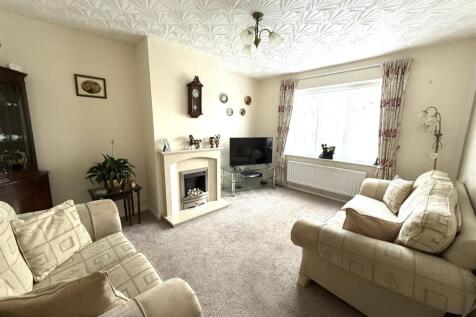 12 mill lounge 2.jpeg