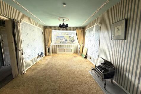 278 long lounge.jpeg