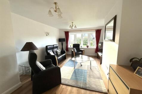 138 UTTOX LOUNGE 2.jpeg