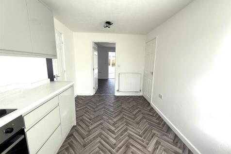 84 TALBOT KITCHEN.jpeg