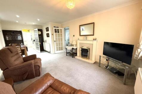 20 hawks lounge 3.jpeg