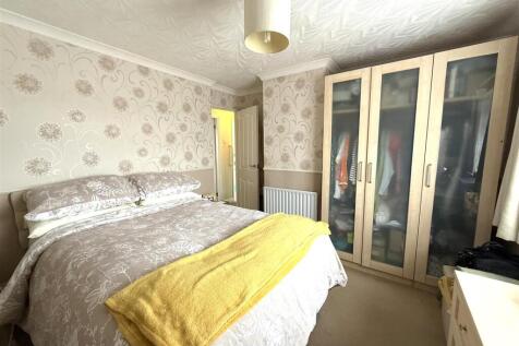 23 coppice bed 1.jpeg