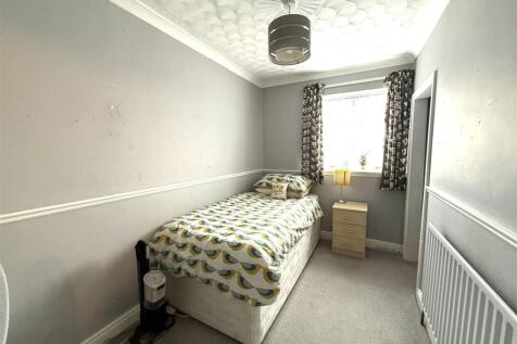 23 coppice bed 3.jpeg