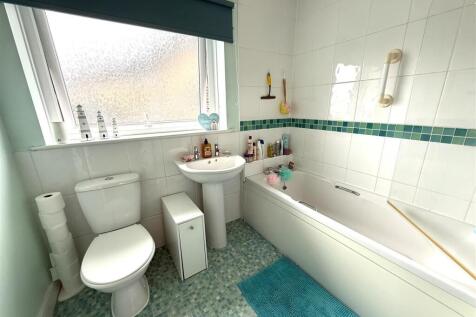 23 coppice bath.jpeg