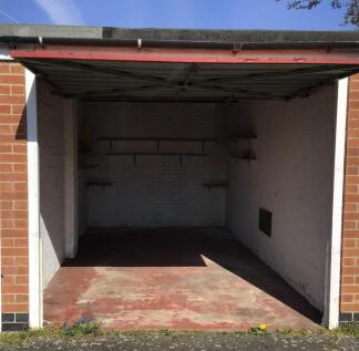 garage 1.jpg