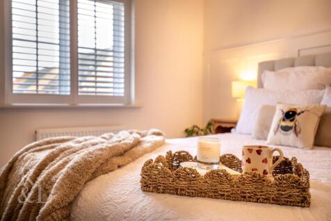 25 Maygreen Avenue (6).jpg