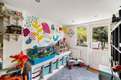Property Image 8