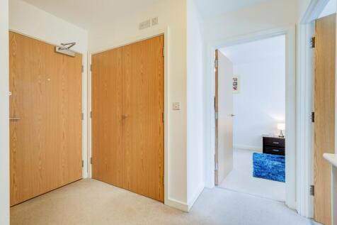 Flat 5 Bronnley Cour