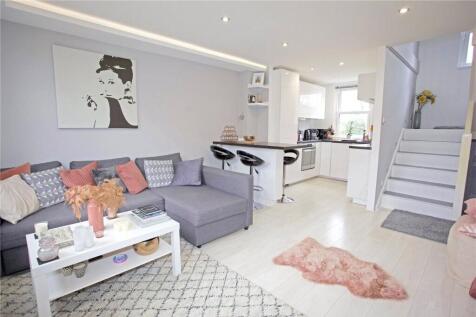 Reception/Kitchen