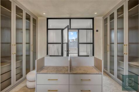 Principal Suite
