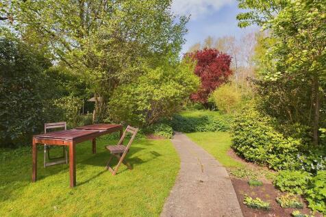 Middle Garden