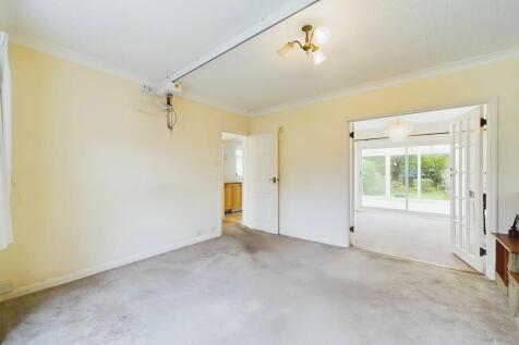 sitting room to d...