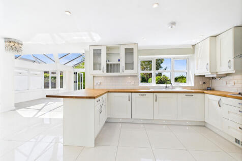 Kitchen to family
