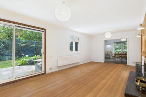 Sitting Room to D...