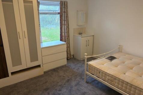 room 3 Marylands ...