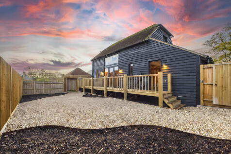 Garden to house t...