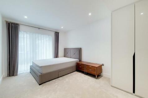 4_Main Bedroom-0.jpg