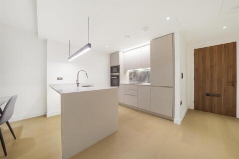 32 Belvedere Row Apartments, Fountain Park Way - W