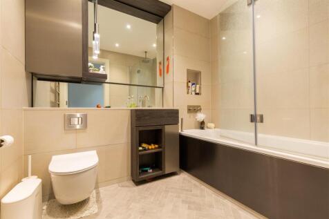 163 Hamond Court-12.jpg