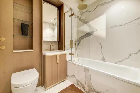 8_Bathroom-0.jpg