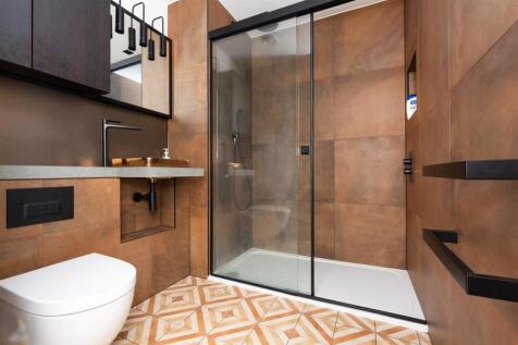 Flat 2  ,  6 Exchange Gardens-11.jpg