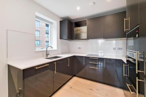 5_Kitchen Reception-2.jpg