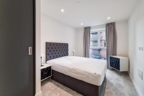 2_Main Bedroom-0.jpg