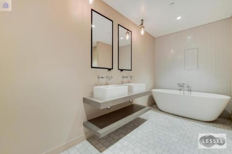 9_Main Ensuite-0.jpg