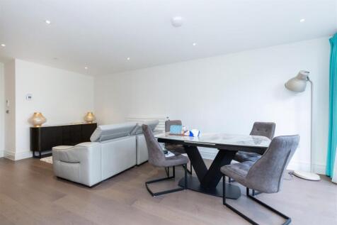 163 Hamond Court-3.jpg
