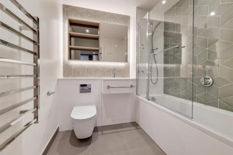 3_Bathroom-0.jpg