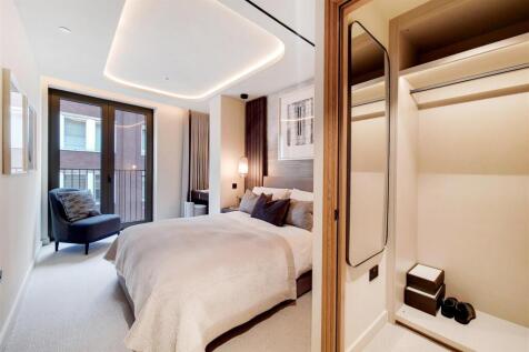 5_Main Bedroom-1.jpg