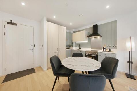 Apartment 113, Lewis House - ui0vFvyw9tszsMSOjCiD.