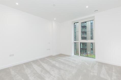 18 Hartingtons Court-7.jpg