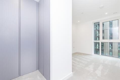 18 Hartingtons Court-10.jpg