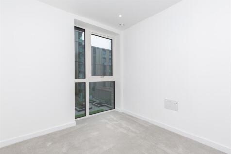 18 Hartingtons Court-11.jpg