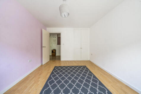 1340856-15-689c5a...