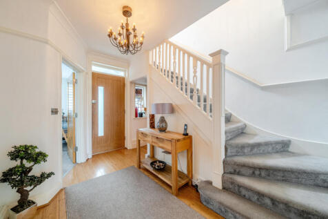 1342251-7-68a4bd5...