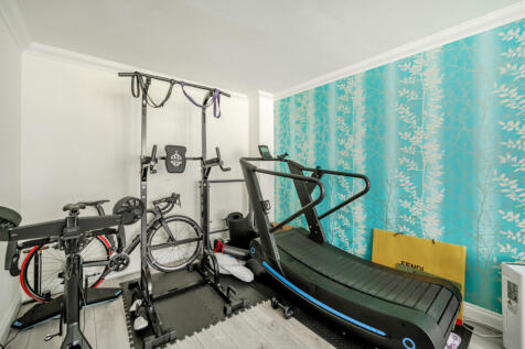 1358135-11-68d510...