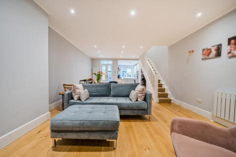 1356829-13-68dfb8...