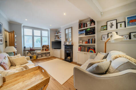 1373482-7-69038d4...