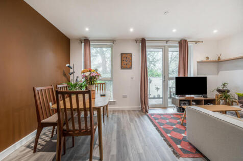 1372043-11-68f9f6...