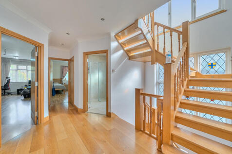 1374418-10-690463...