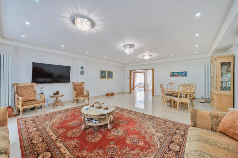 1374418-15-690463...