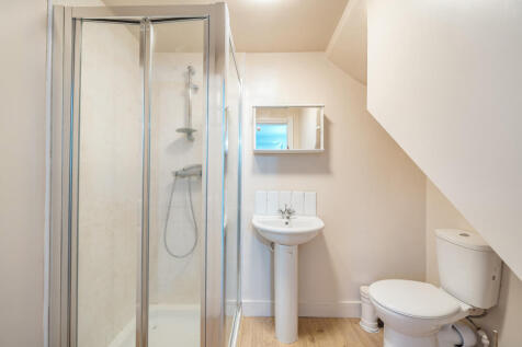 1373831-6-6911f2e...